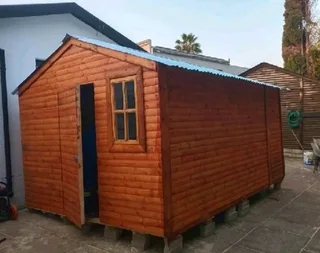 Wendy houses and log homes for sale