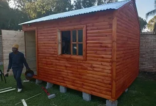 Wendy houses and log homes for sale