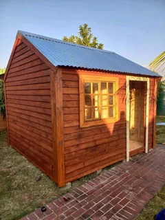 Wendy houses and log homes for sale