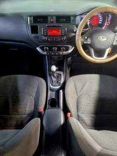 kia rio 1.4 sedan
