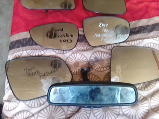 GLASS FOR SIDE MIRRORS OF CARS