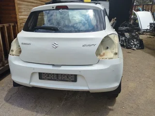 Suzuki swift striping for parts engine available