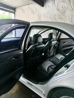 Mercedes-Benz E350 Avantgarde – Clean Luxury Project Car