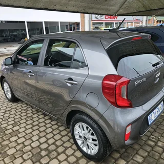 2022 Kia Picanto 1.0 Style with 43000kms for R159 990