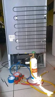 Fridge repairs and regasing R450