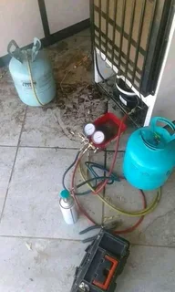 Fridge repairs and regasing R450