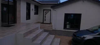 ALL PAINTING SKIMMING