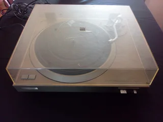 Sony turntable ps-111