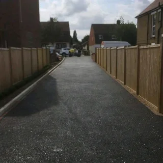 Tar driveways &amp; Roads