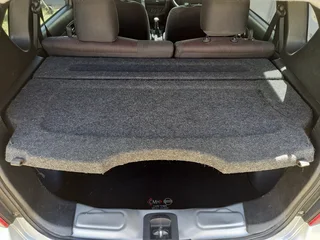 NISSAN LIVINA 1.6 X GEAR LOW KMS