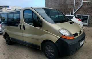 Renault Trafic DC100 1.9 TDi 9 Seater Bus 6 speed Manual R 139000