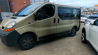 Renault Trafic DC100 1.9 TDi 9 Seater Bus 6 speed Manual R 139000