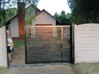 GATE AND GARAGE DOOR INSTALLATION AND SERVICE REPAIR