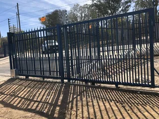 GATE AND GARAGE DOOR INSTALLATION AND SERVICE REPAIR