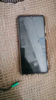 Samsung galaxy a04e 32gb R1200 slightly negotiable