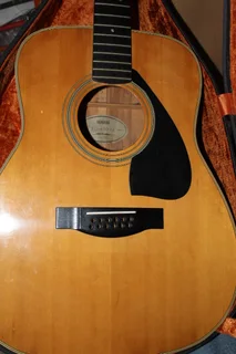 Yamaha FG-420-12 Guitar with Hard Case