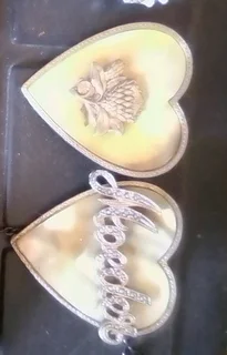 Antique ladies jewelry