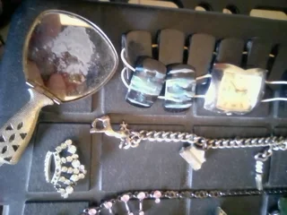 Antique ladies jewelry