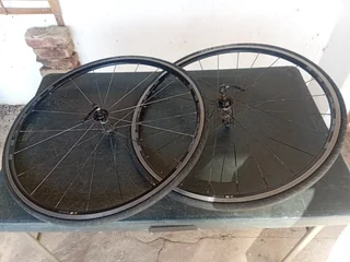 23C 10Speed Road Bicycle Wheels R500