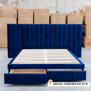 Overlapping headboard x Queen storage base