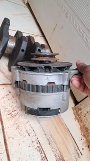 Isuzu engine parts 2013  2.4 petrol