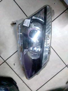 Am selling D max headlight