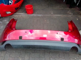 Am selling mazda cx5 back bumber