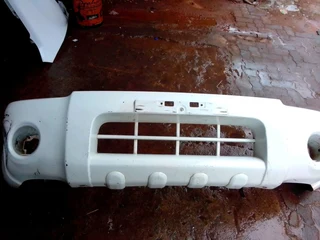 Am selling Np300 bumper