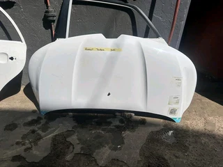 Am selling any kind of bonnet