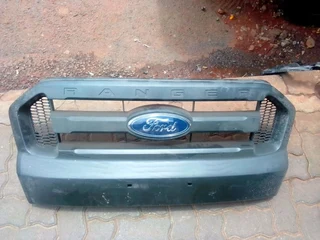 Am selling ford ranger grill