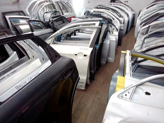 Am selling all kind of door