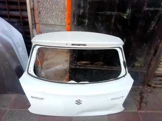 Am suzuki swift tailgate