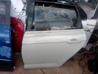 Am selling polo 9 tsi back left side door