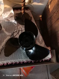 2 x Yamaha props 17 pitch to suit 60hp -130 HP for sale