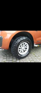 265/75/16 bf Goodrich tyres and rims