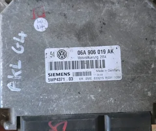 VW Golf 4 1.6i 16 Valve Petrol Management System AKL Engine CDE 1997-2004 Genuine Used Siemens Manua