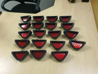 F1 Style Triangular LED Rear Fog Light Universal Fit Break warning tail lamp for CARS* and Motor Bik