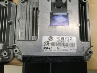 VW Transporter T5 2.0 TDI CAAB Engine CDE EDC ELECTRONIC DIESEL Controlled 2006-2016 Genuine Used Bo