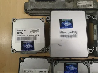 For All Isuzu KB240 Y24S Engine CDE Petrol Management System *Isuzu KB300 Petrol Management System *