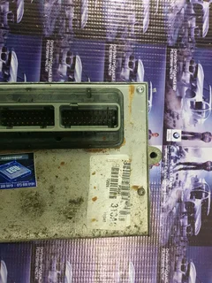 Jeep Grand Cherokee 4.0i V8 1997-2002 Genuine Used OEM Jeep Automatic Basic Engine Calculator Part N