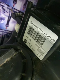 BMW E70 X5 3.0D N57D30 Engine CDE 2007-2011 Genuine Used OEM BMW Front Headlights Set Part number Ve