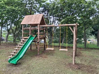 Jungle gyms