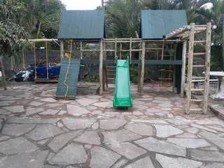 Jungle gyms