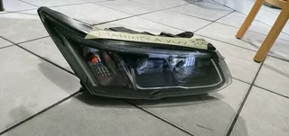 Mahindra Xuv 300 2023 Headlight Rhs