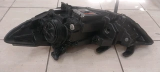 HYUNDAI ELANTRA 2017-2018 XENON HEADLIGHT RHS