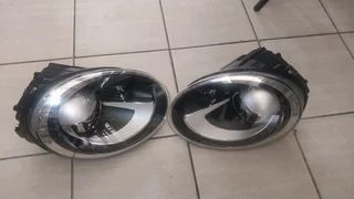 Vw Beetle Xenon Headlights L/rhs Available