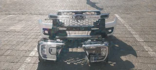 FORD RANGER T9 LED HEADLIGHTS AND COMPLETE FRONT BUMPER