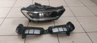 VW T-ROC IQ HEADLIGHT AND FOG LIGHTS