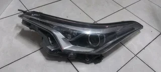 TOYOTA C-HR 2017-2019 HEADLIGHT LHS AVAILABLE