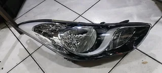 Hyundai Elantra 2011-2016 Headlight Rhs
